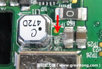 電路板疑似腐蝕氧化，懷疑電流異常過熱造成